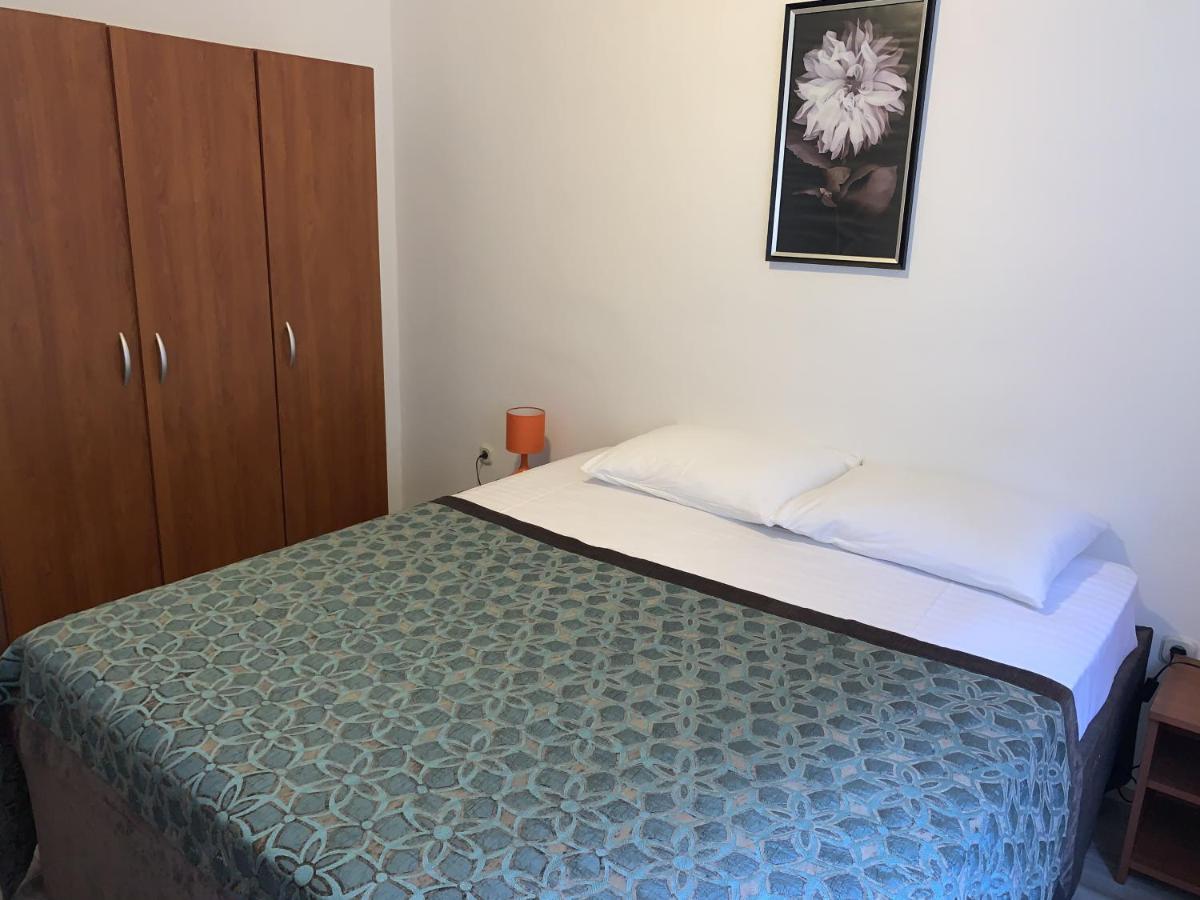 Epidaurus Lägenhet *