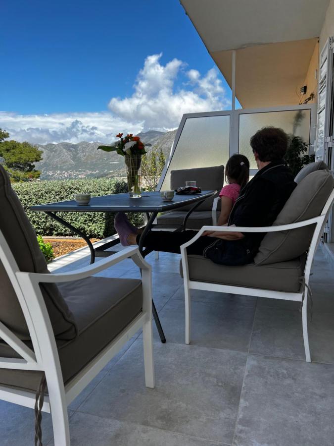 Epidaurus Lägenhet *